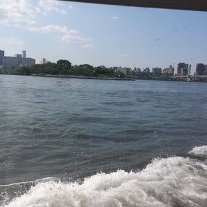 Meet your Posher, Vivian